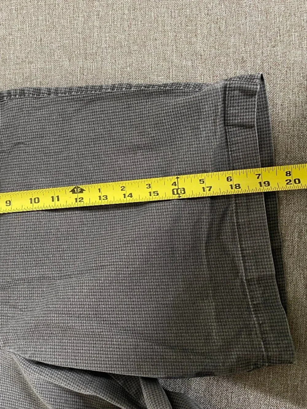 Banana Republic Chino Aiden Shorts Men's 36 Mid Rise Gray Check Casual